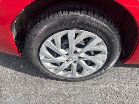 Used 2017 Toyota Corolla LE image 33