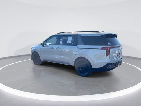 Used 2025 Kia Carnival SX Prestige FWD image 6