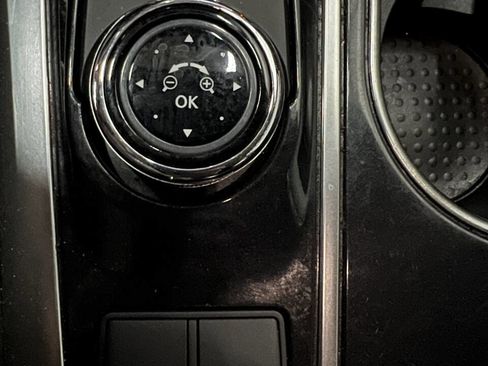 Used 2018 Nissan Maxima 3.5 S image 27