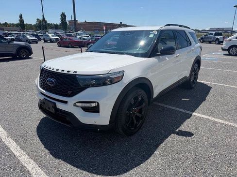 Certified 2023 Ford Explorer ST w/ Equipment Group 401A AWD/4WD image 4