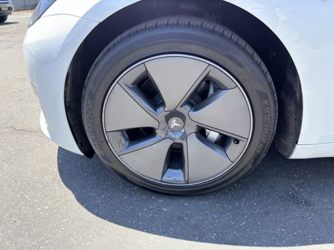 Used 2023 Tesla Model 3 Standard Range RWD image 31