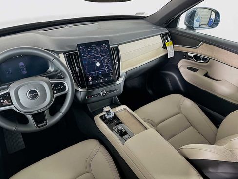 New 2026 Volvo XC90 B5 Core image 21