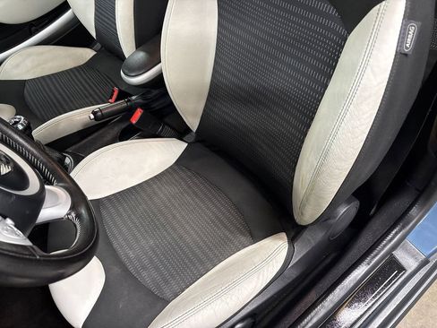 Used 2010 MINI Cooper Hardtop image 39