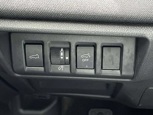 Certified 2025 Subaru Outback Premium AWD/4WD image 10