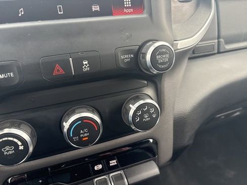 Used 2024 RAM 2500 Big Horn image 29