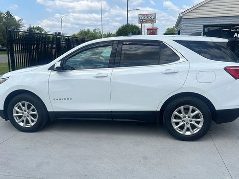 Used 2018 Chevrolet Equinox LT image 8
