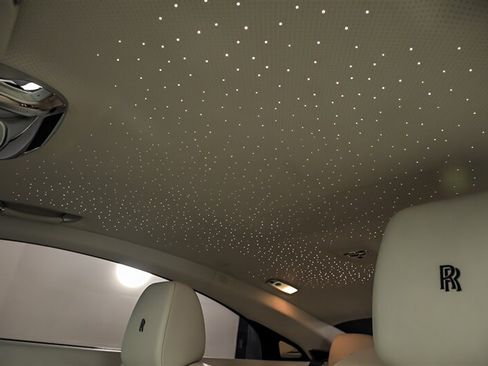 Used 2015 Rolls-Royce Wraith RWD image 19