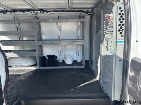 Used 2021 Chevrolet Express 2500 w/ Driver Convenience Package image 25