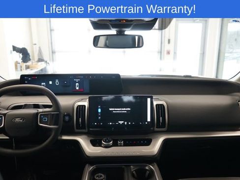 New 2026 Ford Expedition Active image 30