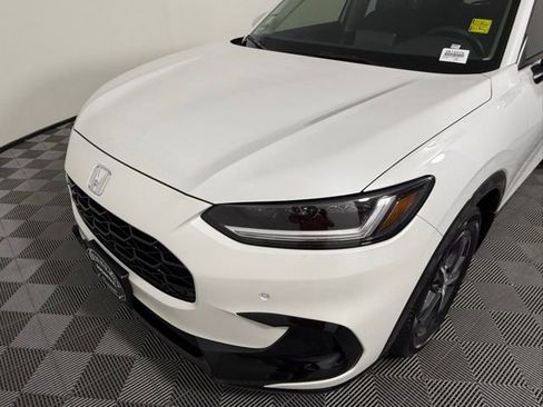 Used 2025 Honda HR-V EX-L image 10