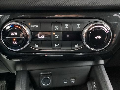Used 2026 Chevrolet TrailBlazer LT w/ Convenience Package FWD image 20