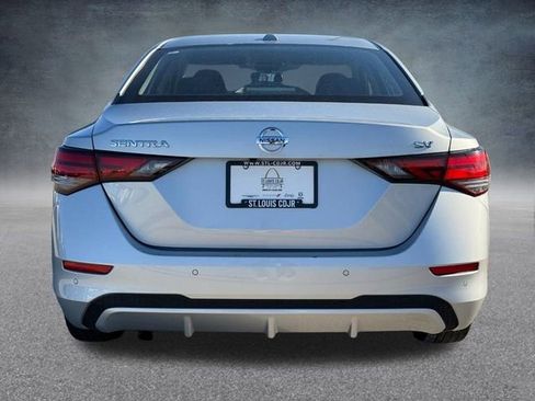 Used 2023 Nissan Sentra SV image 4