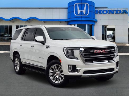 Used 2024 GMC Yukon SLT AWD/4WD image 1