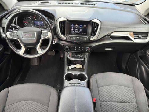 Used 2020 GMC Terrain SLE w/ Elevation Edition image 24