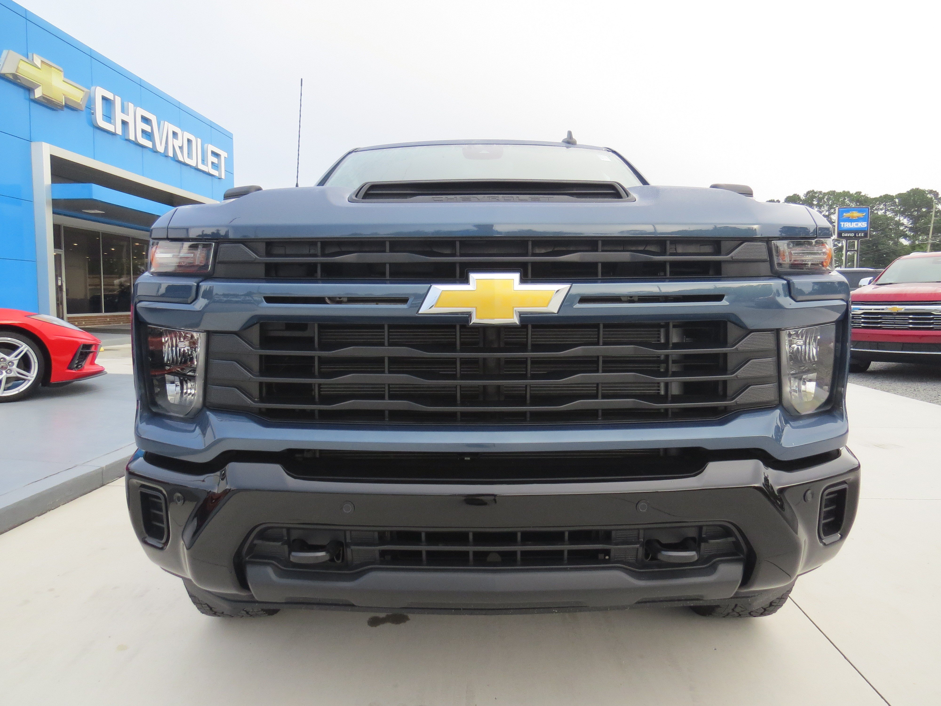 New 2026 Chevrolet Silverado 2500 Custom w/ Custom Value Package AWD/4WD image 7