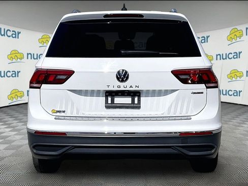 Used 2024 Volkswagen Tiguan SE AWD/4WD image 5