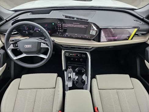 New 2025 Audi Q5 Prestige image 4