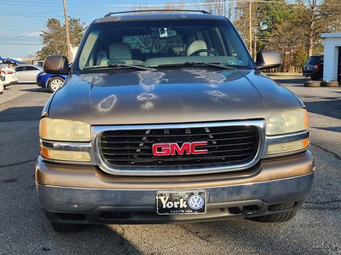 Used 2004 GMC Yukon XL SLT w/ Preferred Equipment Group image 2