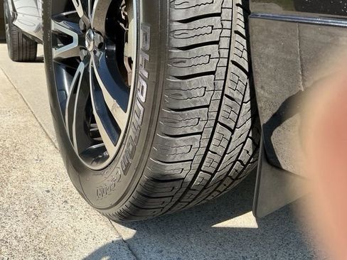 Used 2020 Volvo XC60 T5 Momentum image 5