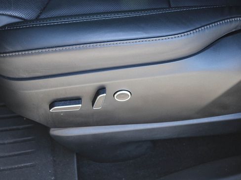 Used 2024 Tesla Model X image 21