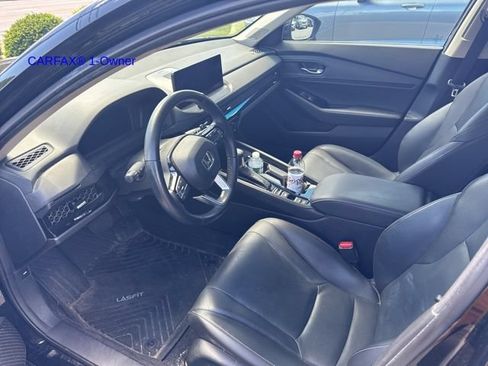 Used 2024 Honda Accord Touring image 8