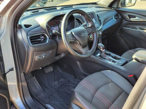 Used 2023 Chevrolet Equinox RS w/ LPO, Floor Liner Package image 16