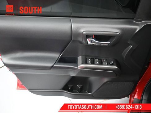 Used 2023 Toyota Tacoma TRD Sport image 21