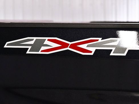 Used 2022 Chevrolet Silverado 1500 LT image 11