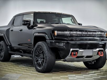 New 2025 GMC Hummer EV 2X w/ LPO, Sport Package