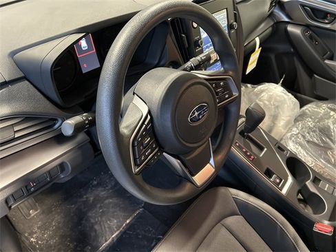 Used 2025 Subaru Impreza 2.0i image 8