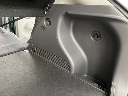 Used 2025 Hyundai Kona SEL FWD image 31