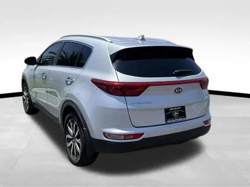 Used 2017 Kia Sportage EX FWD image 4