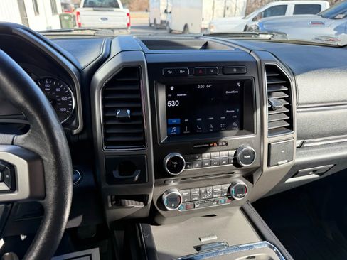 Used 2018 Ford Expedition XLT w/ Equipment Group 202A image 20