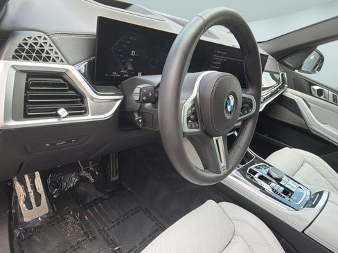 Used 2024 BMW X5 M60i AWD/4WD image 4