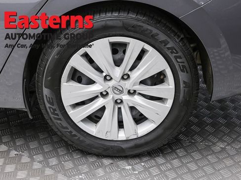Used 2024 Nissan Sentra S FWD image 8