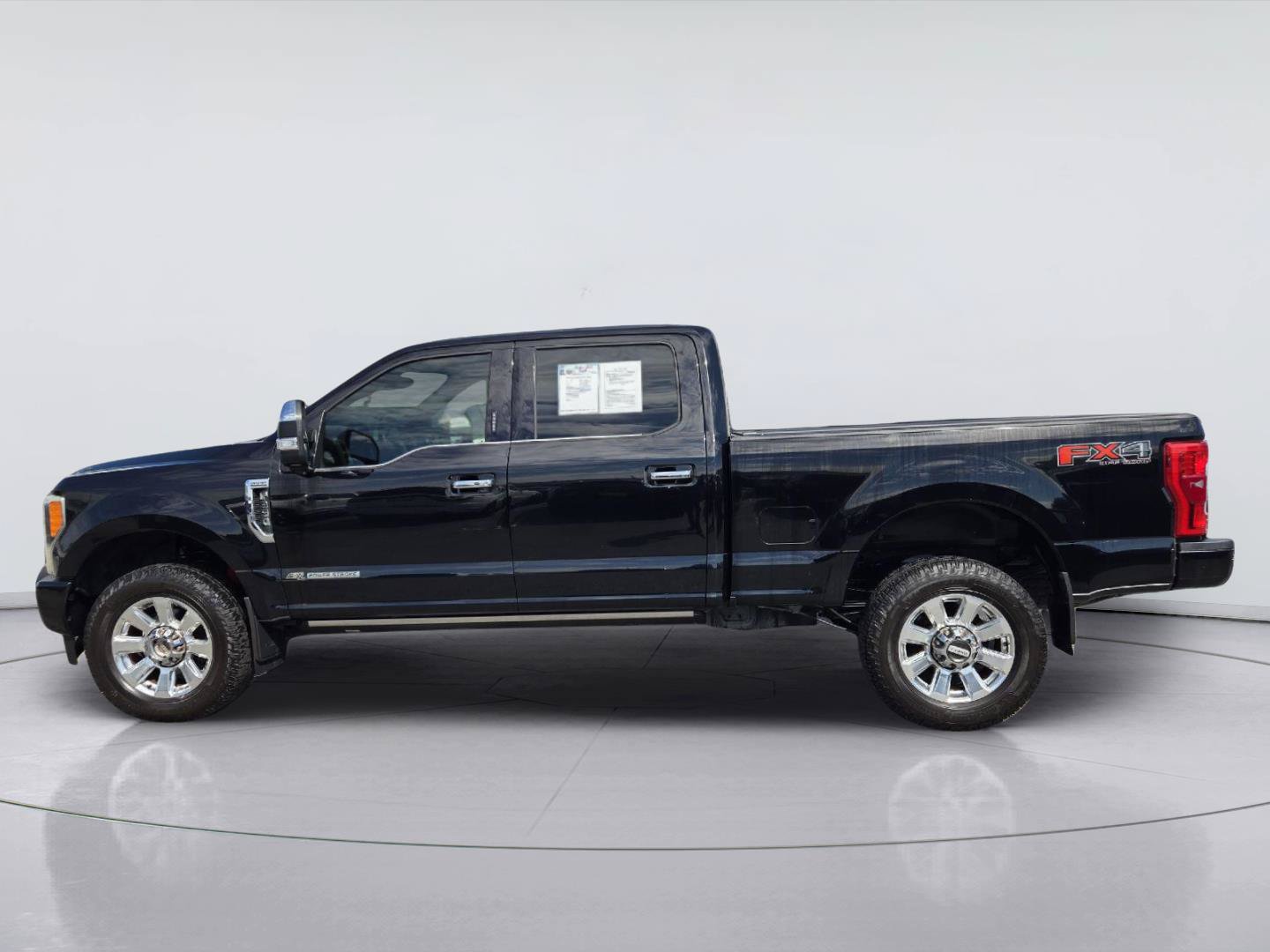 Used 2017 Ford F350 Platinum w/ Platinum Ultimate Package AWD/4WD image 5