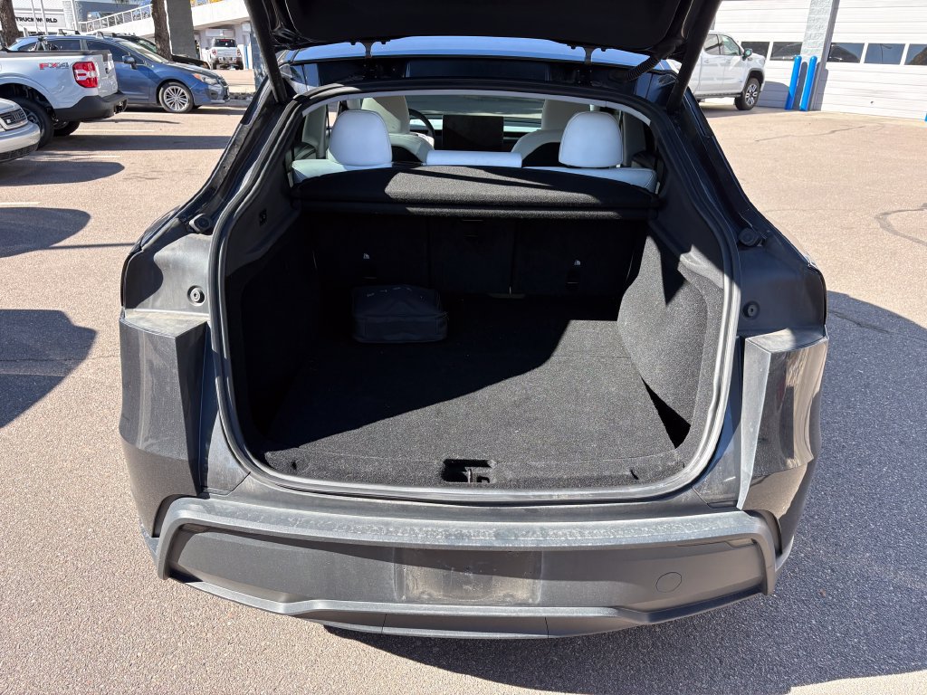 Used 2026 Tesla Model Y Long Range AWD/4WD image 27
