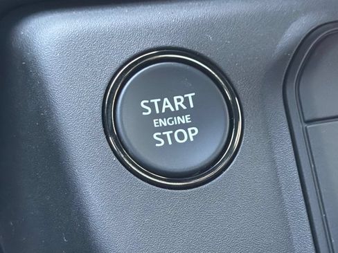 New 2026 Land Rover Defender 110 OCTA AWD/4WD image 27