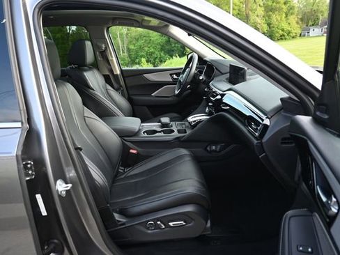 Used 2023 Acura MDX SH-AWD w/ Technology Package image 19