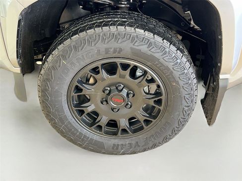 New 2026 Toyota Tacoma SR5 image 34