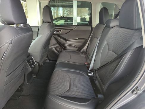 Used 2023 Subaru Forester Premium image 29