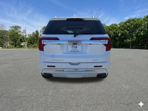 Used 2023 GMC Acadia Denali w/ Denali Ultimate Package AWD/4WD image 7