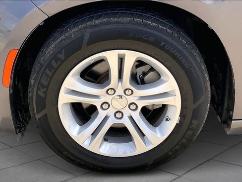 Used 2022 Dodge Charger SXT image 10