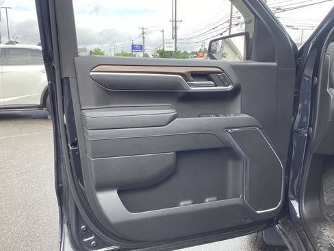 Used 2023 Chevrolet Silverado 1500 LT AWD/4WD image 9