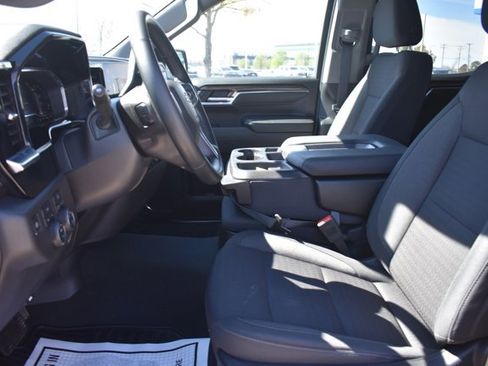 Used 2025 Chevrolet Silverado 1500 LT image 15