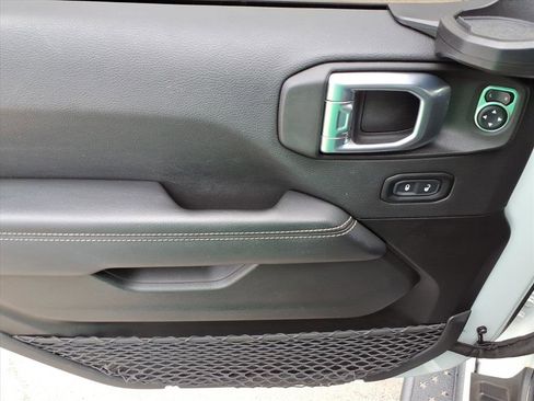 Used 2022 Jeep Wrangler Unlimited Sahara w/ Safety Group image 15