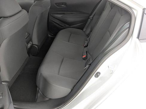 Used 2025 Toyota Corolla LE image 14