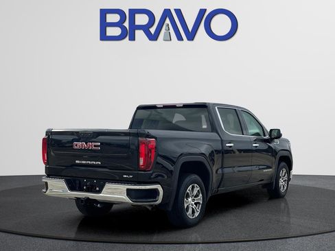 Used 2024 GMC Sierra 1500 SLT image 6