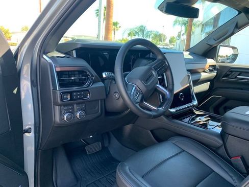 Used 2026 GMC Yukon Denali w/ LPO, Floor Liner Package AWD/4WD image 23
