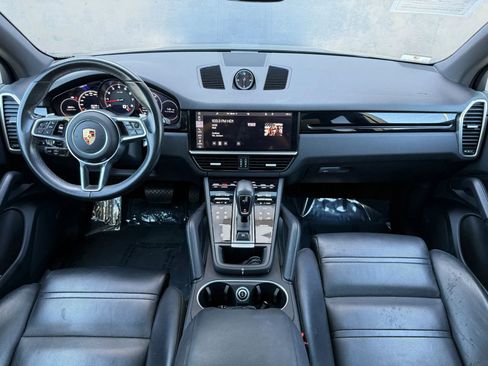 Used 2019 Porsche Cayenne image 14